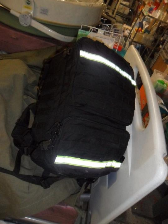 Paramedic Bag black dressed 